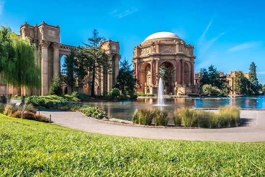 Palace of Fine Arts - A Must-Visit San Francisco Landmark